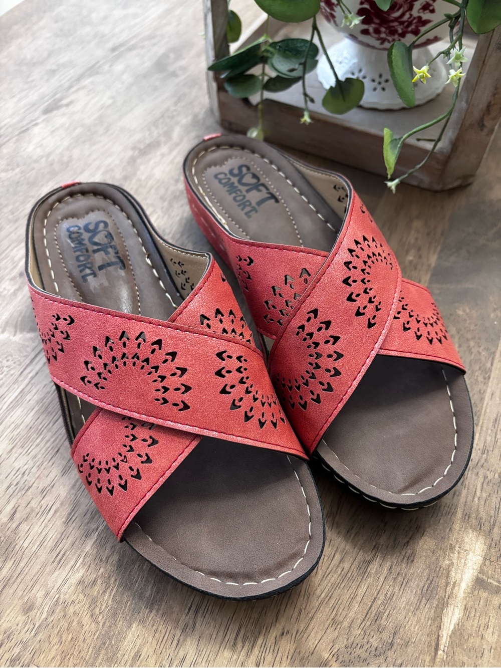 Soft Comfort NWOT women’s sandals